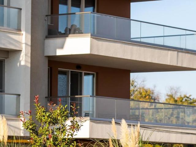 2 camere premium de inchiriat prima chirie vedere lac Lebada Lake Residence