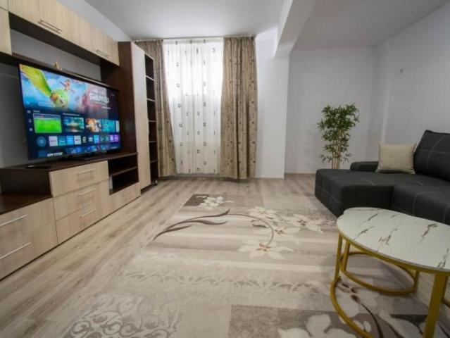 2 camere,prima inchiriere,decomandat,mobilat utilat,53mp,Romprim 5 min,0%comisio