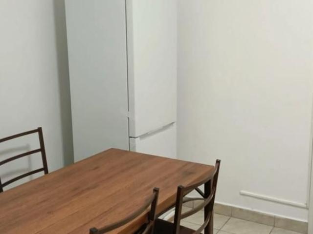 2 camere, semidecomandat, 54 mp, de inchiriat apartament in zona Tatarasi, Piata Chirila Ateneu, Cod 163103
