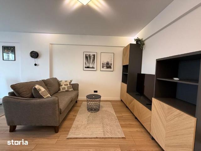 2 Camere Sun Royal Metrou 10 Minute