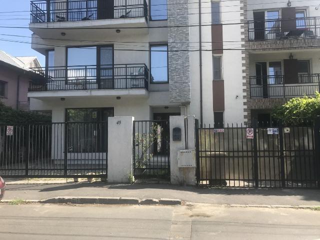 2 camere+curte Vitan BLOC NOU T165