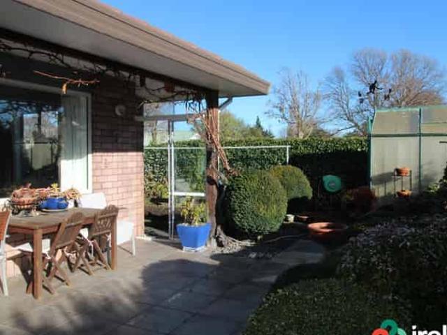 2 Canberra Place, Redwood, Christchurch City