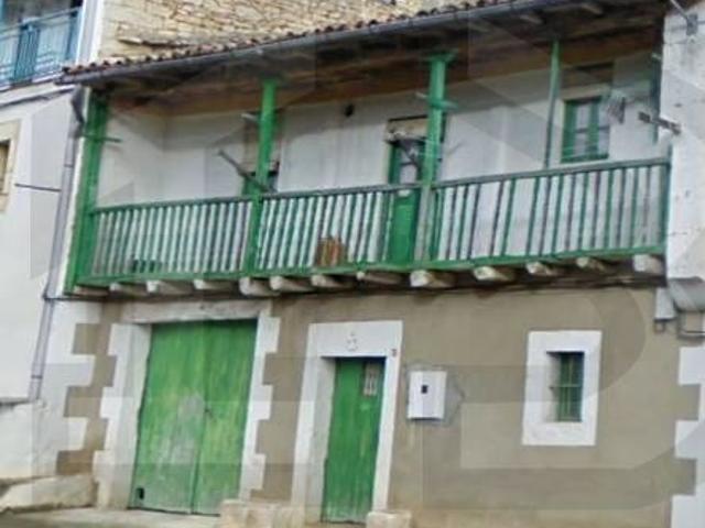 2 CASAS EN VENTA PARA REFORMAR,EN MERINDAD DE VALDEPORRES, SOLO PARA MONTAR ALGÚN NEGOCIO