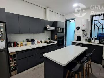 2 Casas en venta 4 Dorm. 2 Baños en Barrio Universitario Stgo | 4 Dormitorios por 400000. 00 en Santiago