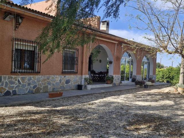 2 CASAS INDEPENDIENTES EN LA MISMA PARCELA CON DOCUMENTACION EN REGLA !