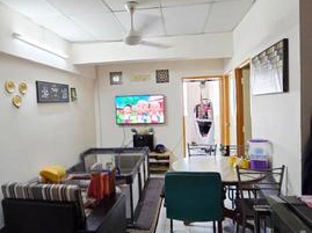 2 Car Park Flat Taman Sri Pinang Blok 28