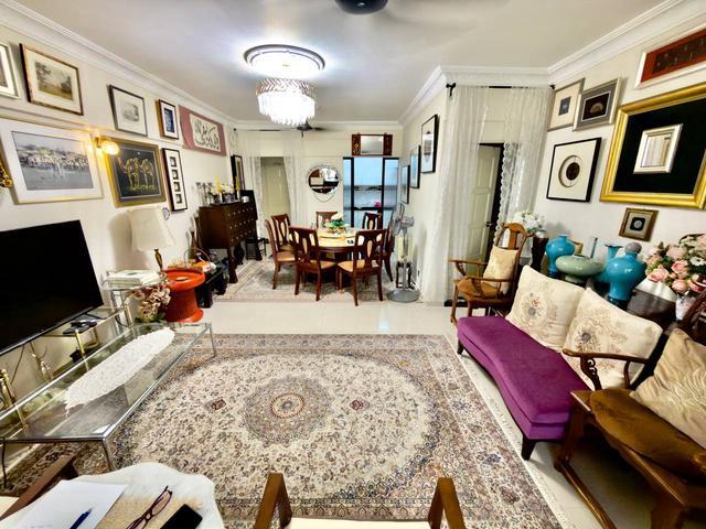 2 Cark Park Renovated di Sri Lata Condo Desa Petaling KL