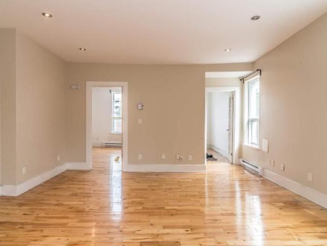 2 CH 1 SDB Montréal $1,585 /mo