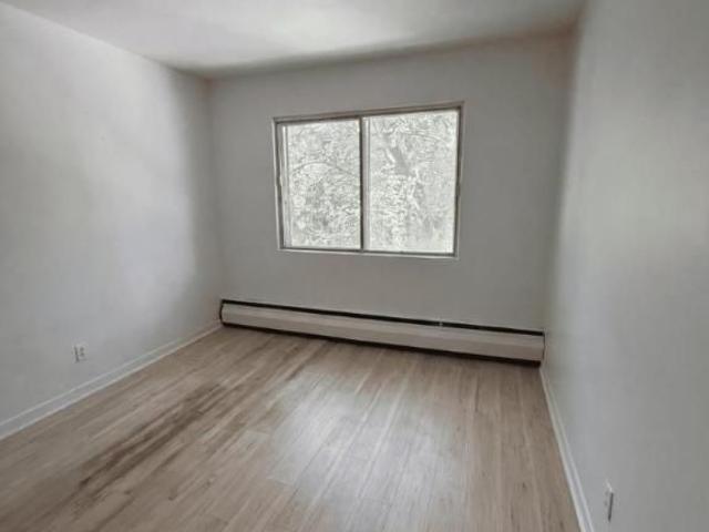2 CH 1 SDB Montréal $1,749 /mo