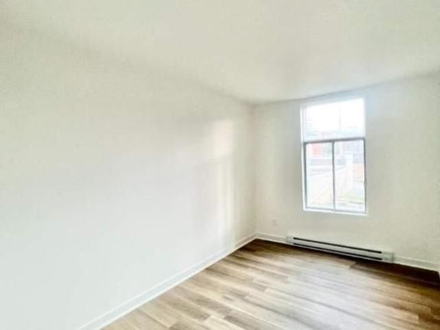 2 CH 1 SDB Montréal $1,775 /mo
