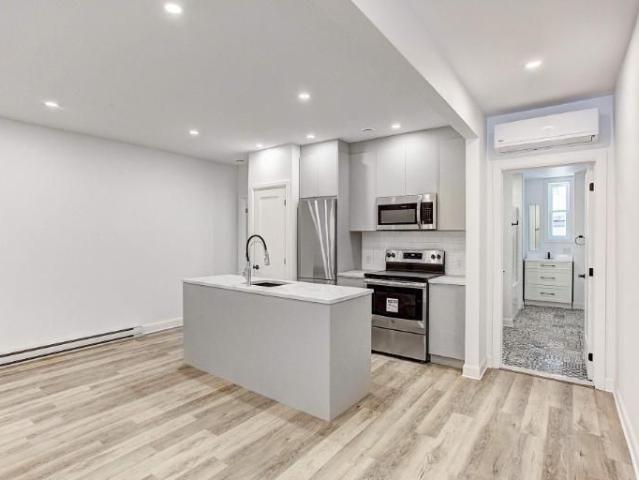 2 CH 1 SDB Montréal $1,895 /mo