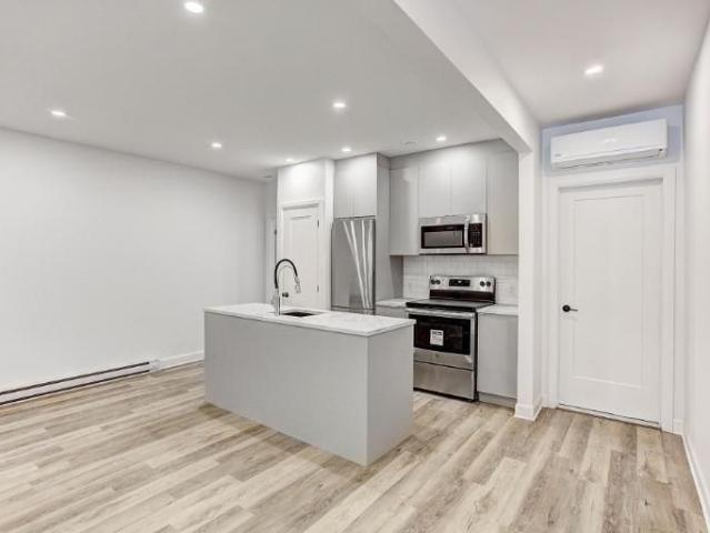 2 CH 1 SDB Montréal $1,899 /mo