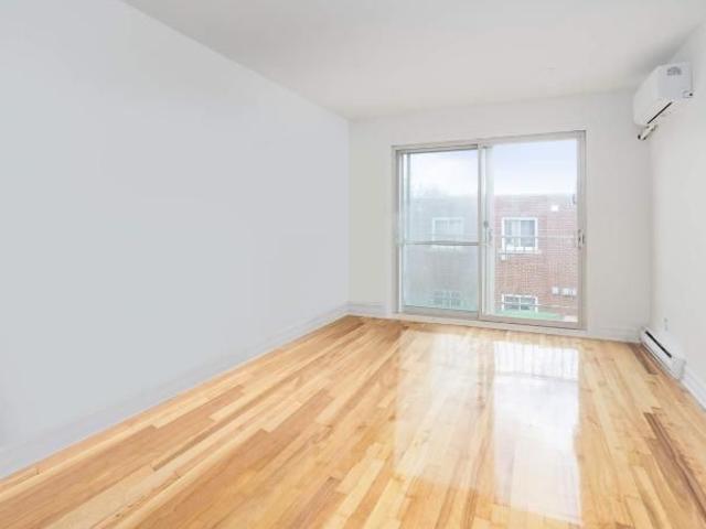 2 CH 1 SDB Montréal $1,899 /mo