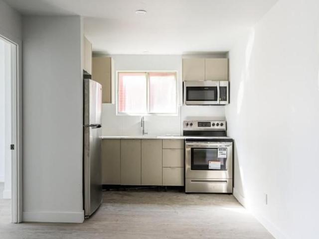 2 CH 1 SDB Montréal $1,949 /mo