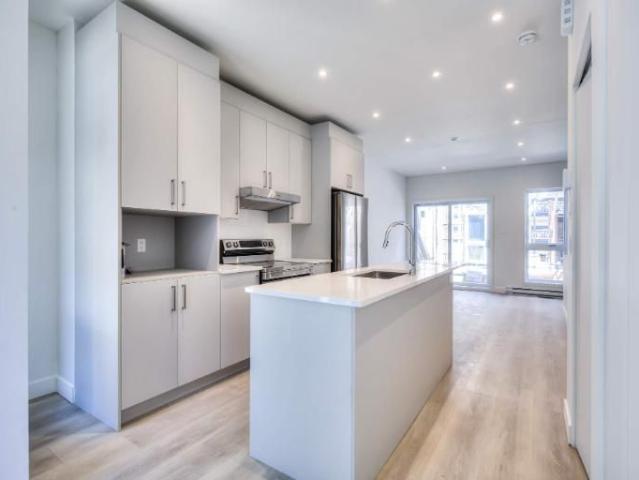 2 CH 1 SDB Montréal $2,000 /mo