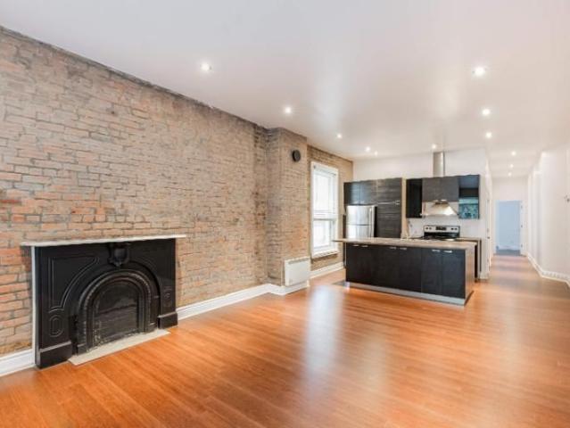 2 CH 1 SDB Montréal $2,000 /mo