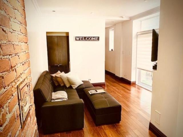 2 CH 1 SDB Montréal $2,360 /mo