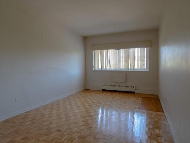 2 CH 1 SDB Côte Saint Luc $1,695 /mo