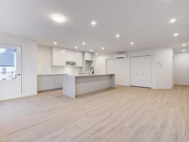 2 CH 1 SDB Huntingdon $1,250 /mo