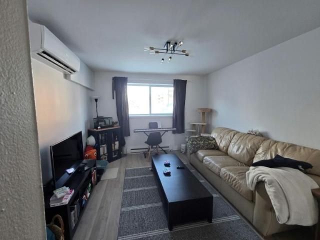2 CH 1 SDB Québec $995 /mo
