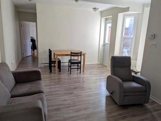 2 CH 1 SDB Québec $1,294 /mo