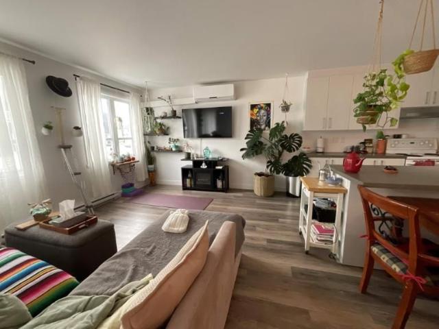 2 CH 1 SDB Québec $1,475 /mo