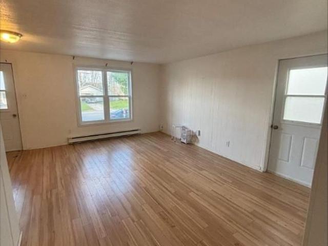 2 CH 1 SDB Sainte Hélène de Bagot $975 /mo
