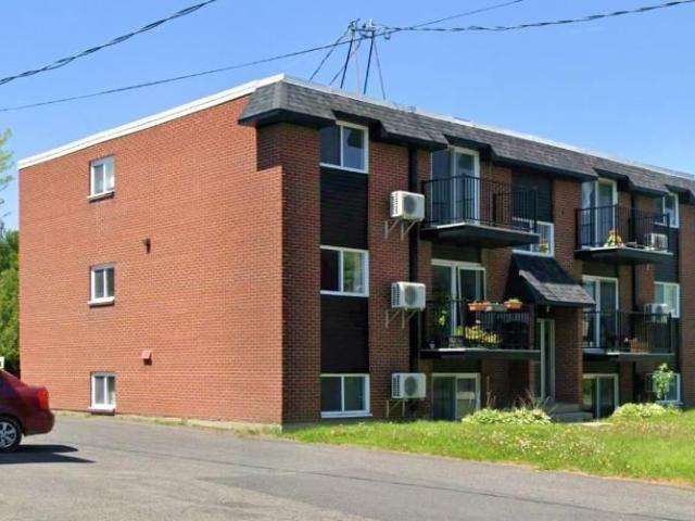 2 CH 1 SDB Sainte Julie $1,600 /mo