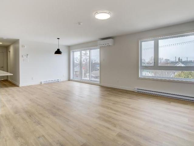 2 CH 1 SDB Salaberry de Valleyfield $1,450 /mo