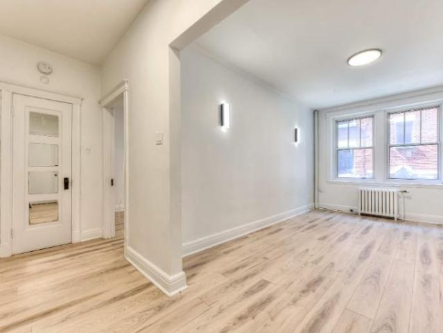 2 CH 1 SDB Westmount $1,850 /mo