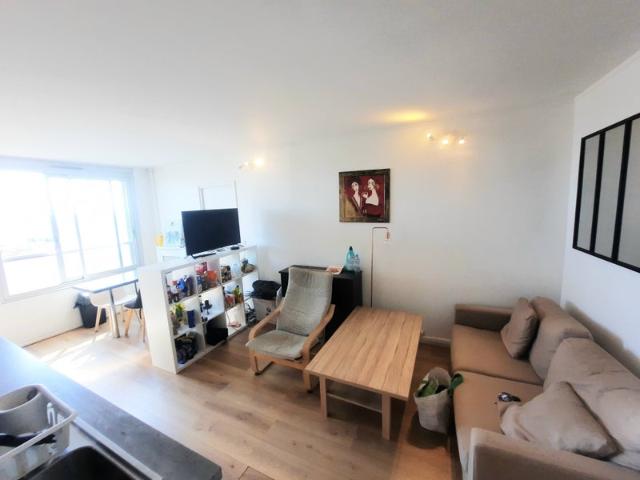 2 Chambres ds coloc mixte Metro Courtilles