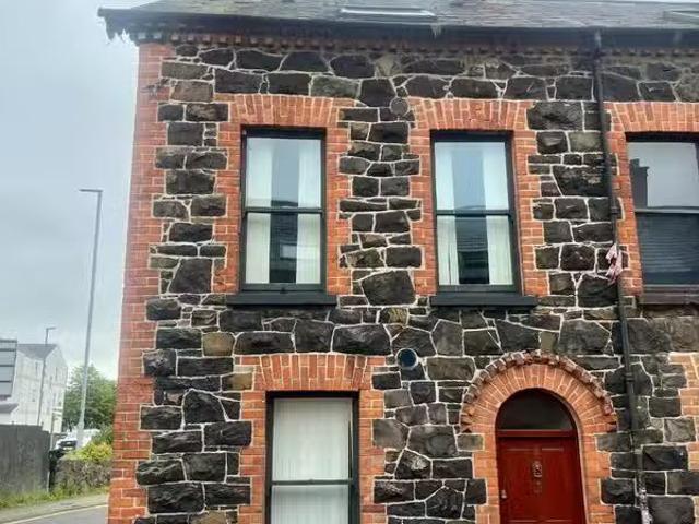 2 Clonovan Road