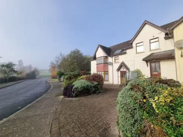 2 Cnoc Cluain Apartments, Cnoc Cluain, Ballina, Co. Tipperary.
