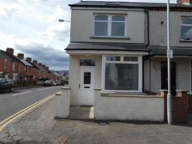 2 Colvil Street