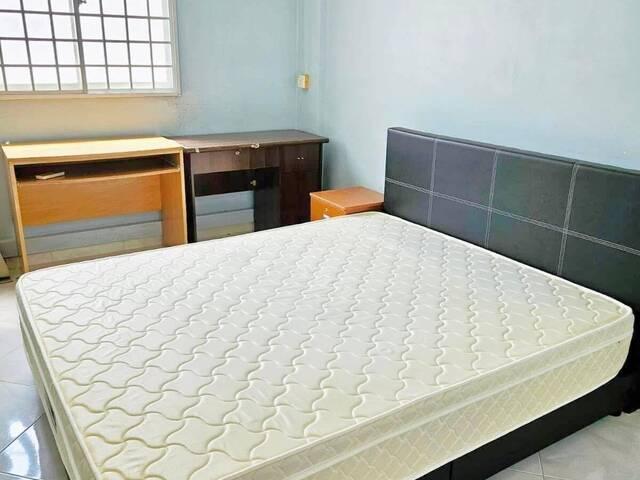 2 Common Rooms for rent at blk 338 Bukit Batok Street 34 { NO AGENT FEE}