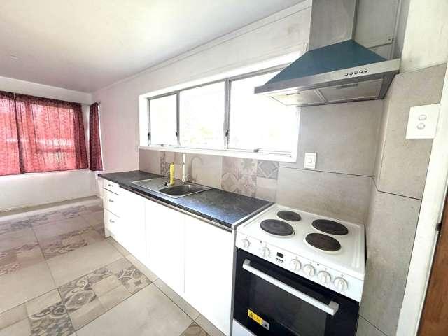 2 Cosmo Place, Otara, Manukau City