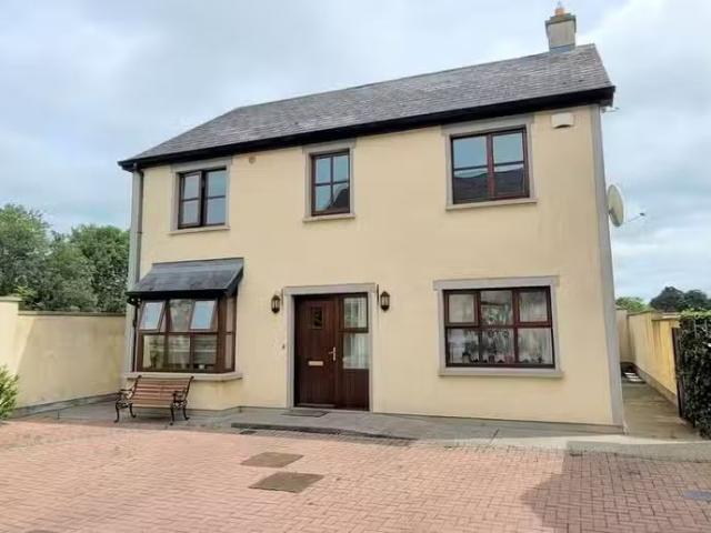 2 Corlius, Abbey Street, Cahir, Co. Tipperary, E21T566 is for.