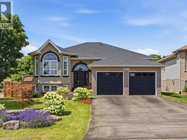 2 Dunton Lane, Paris, ON, N3L 4E2 house for sale | Listing ID 40847 | Royal LePage