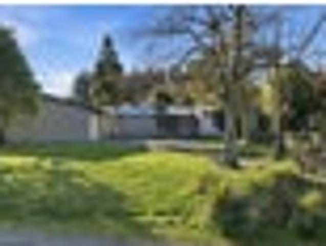 2 Dwellings, Extensive Shedding, Endless Potential