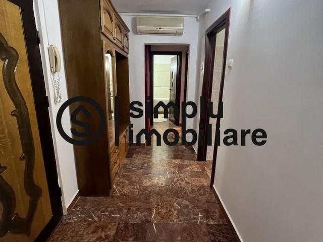 2 decomandate, Brazda lui Novac, K uri 400 Euro