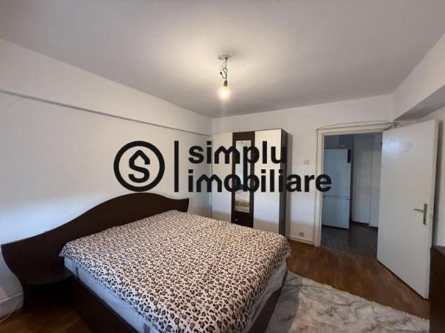2 decomandate, Piata Centrala 450 Euro