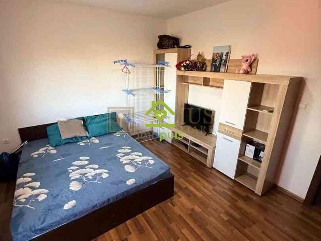 2 dormitoare| Lipovei| zona frumoasa| centrala proprie, clima| pet friendly