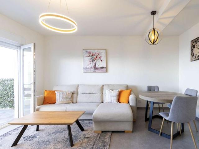 2 Dormitorio Apartamentos Almeria Almeria LS102310043