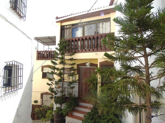 2 Dormitorios dobles | Dormitorio individual | Cuarto de bañ. 105m² Canillas de Albaida