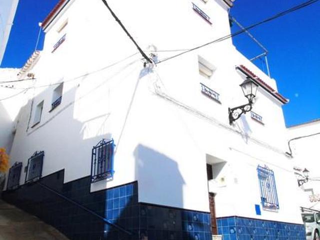 2 Dormitorios dobles | Dormitorio individual | Cuarto de bañ. 85m² Canillas de Albaida