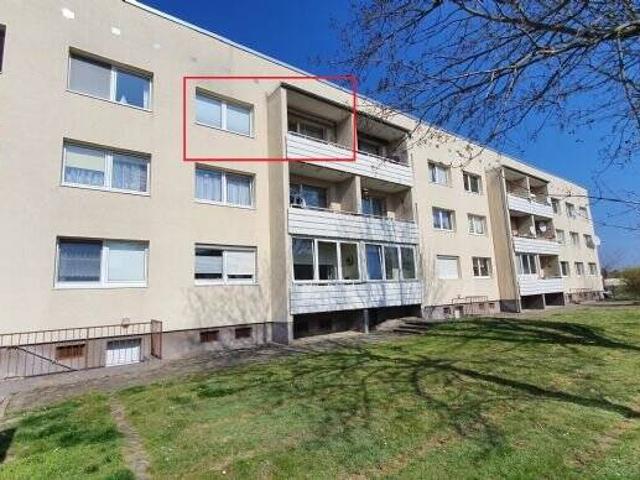 2 Eigentumswohnungen in Bitterfeld,eine WE mit Balkon, gute Wohnlage, Nähe Krankenhaus und Goitzsche,vermietet