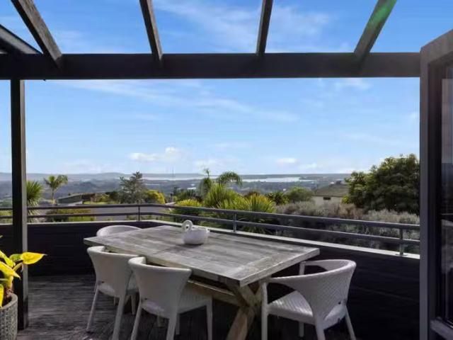 2 Elliot Way, Te Puna, Western Bay Of Plenty For Sale