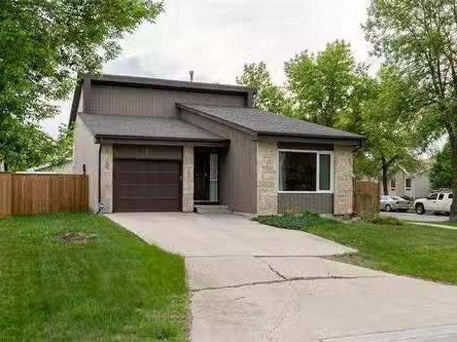 2 Furness Bay, Winnipeg, MB, R2N 2S9 house for sale Listing.