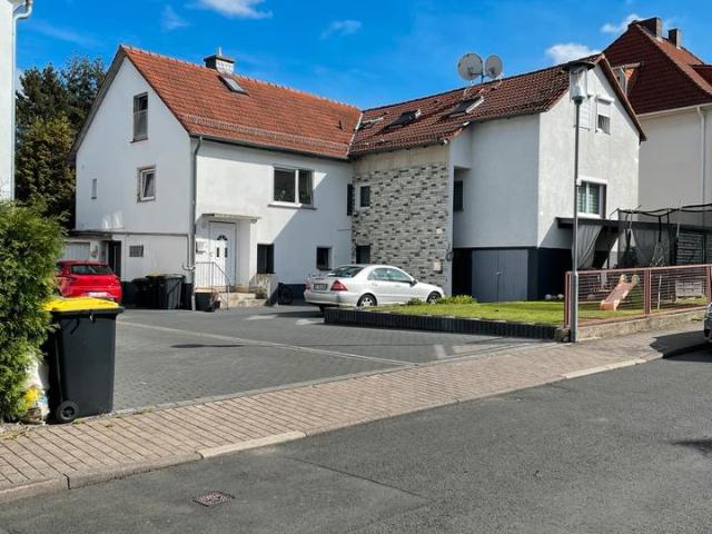 2 FAMILIENHAUS in bester Lage