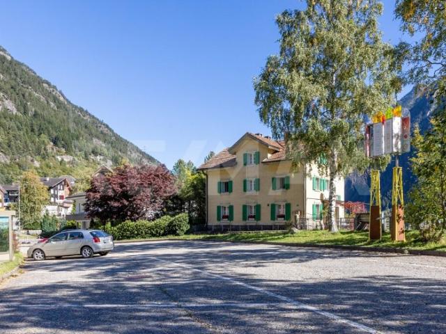 2 Familienhaus, Renditeobjekt, an zentraler Lage, 6484 Wassen UR